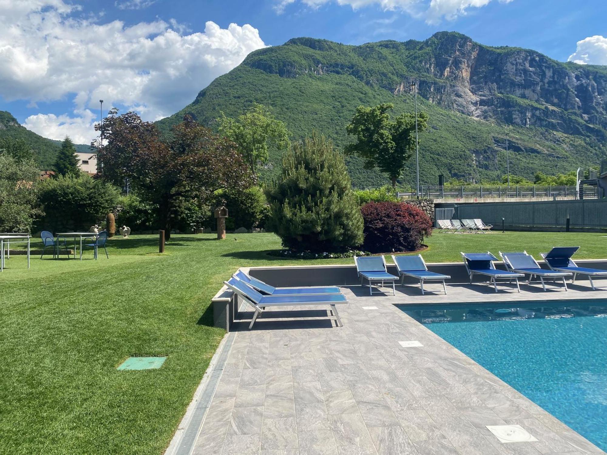 Villaggio Hotel Aquila Calliano  Exteriér fotografie